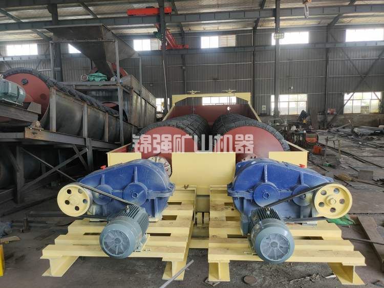 螺旋式洗砂機(圖1) 螺旋式洗砂機(圖1)